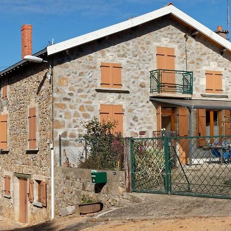 Gite De Sauviat 25 Chemin Du Grand Pacher Le Bourg De Sauviat 63120 Dış mekan fotoğraf