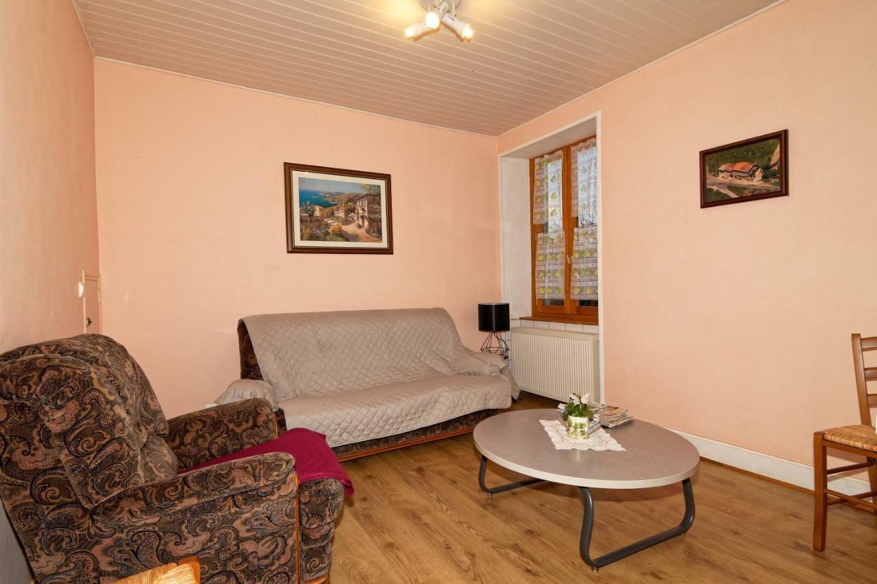 Gite De Sauviat 25 Chemin Du Grand Pacher Le Bourg De Sauviat 63120 Dış mekan fotoğraf